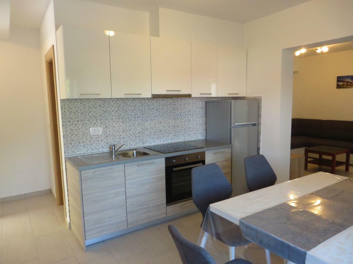 ביוגראד נה מורו Luka Apartments מראה חיצוני תמונה