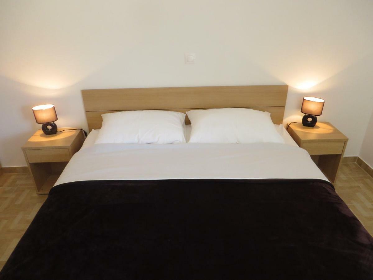ביוגראד נה מורו Luka Apartments מראה חיצוני תמונה